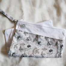 Load image into Gallery viewer, Wet Bag - Beautiful Flowers