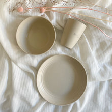 Load image into Gallery viewer, Children's Wheat Straw Dinner Sets