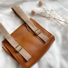 Load image into Gallery viewer, Brown Bear Back Pack