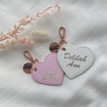 Load image into Gallery viewer, Heart Key ring
